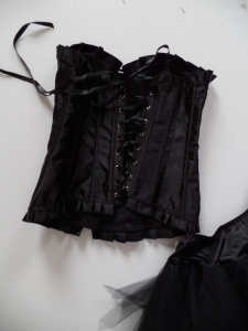 Close up on the back of the corset - nice black lace - just like in the film!